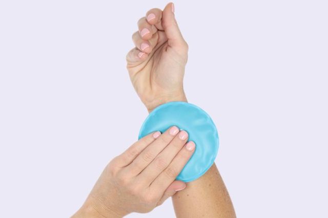 Left-wrist-with-gel-ice-pack